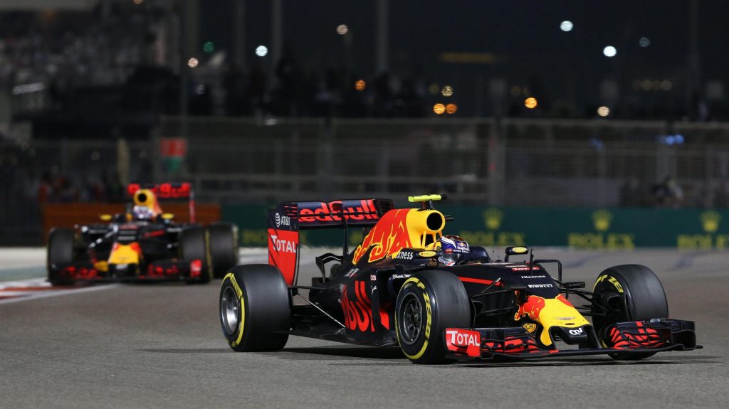 EFR-539RB-2ADR INFINIT RED BULL RACING EDITION