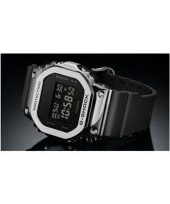 RELOJ CASIO G-SHOCK GM-5600-1DR PLATED en Nippon Argentina.