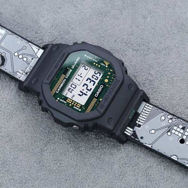 G-SHOCK-DWE-5600CC-3DR-combinacion CASIO-DWE-5600CC-3DR EDICION LIMITADA con tras correas y dos cajas